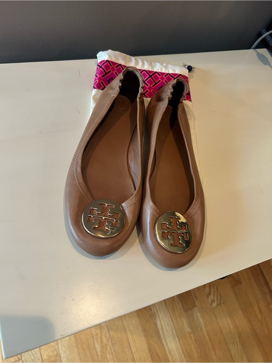 Tory Burch Shoes - Tory Burch Reva flat travel shoes with bag